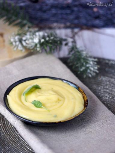 Zdjęcie - Puree ziemniaczane z czosnkiem, szałwią i palonym masłem / Browned butter garlic sage potato puree - Przepisy kulinarne ze zdjęciami