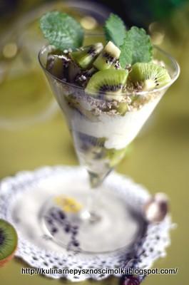 Zdjęcie - Deser dietetyczny z jogurtem i kiwi. - Przepisy kulinarne ze zdjęciami