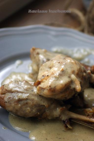 Zdjęcie - Udka kacze duszone w sosie - Przepisy kulinarne ze zdjęciami