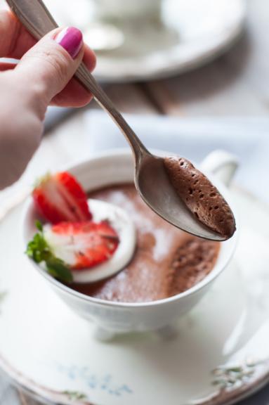 Zdjęcie - Klasyczny mus czekoladowy - Przepisy kulinarne ze zdjęciami