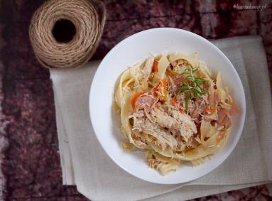 Zdjęcie - Pikantny makaron z potrawką z kurczaka / Spicy chicken ragu pasta - Przepisy kulinarne ze zdjęciami