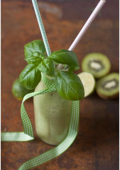 Zdjęcie - Green Power Smoothie - Przepisy kulinarne ze zdjęciami