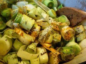 Zdjęcie - Krem z pora, ziemniaków i jarmużu - Przepisy kulinarne ze zdjęciami