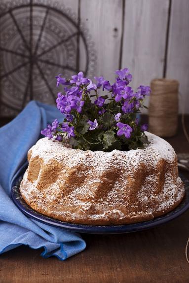 Zdjęcie - Bundt cake czyli ciasto z dziurą z filmu Moje Wielkie Greckie Wesele - Przepisy kulinarne ze zdjęciami