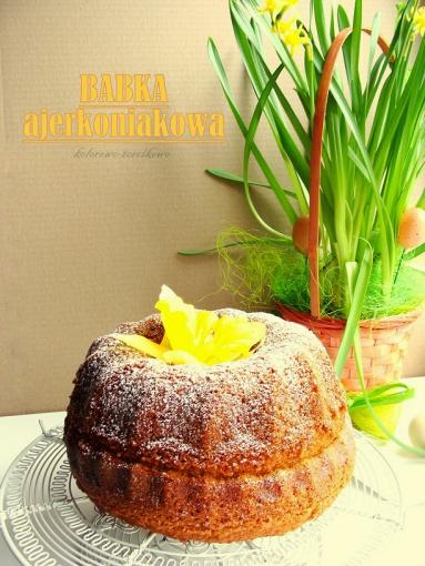 Zdjęcie - Babka ajerkoniakowa - Przepisy kulinarne ze zdjęciami