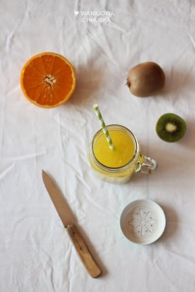 Zdjęcie - Koktajl pomarańcza + kiwi - Przepisy kulinarne ze zdjęciami