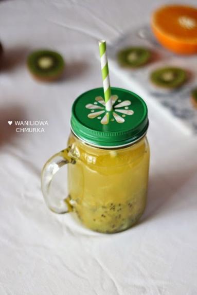 Zdjęcie - Koktajl pomarańcza + kiwi - Przepisy kulinarne ze zdjęciami