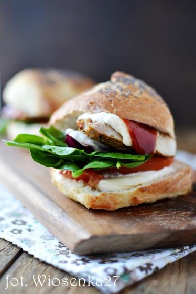 Zdjęcie - Domowe sandwicze - Przepisy kulinarne ze zdjęciami