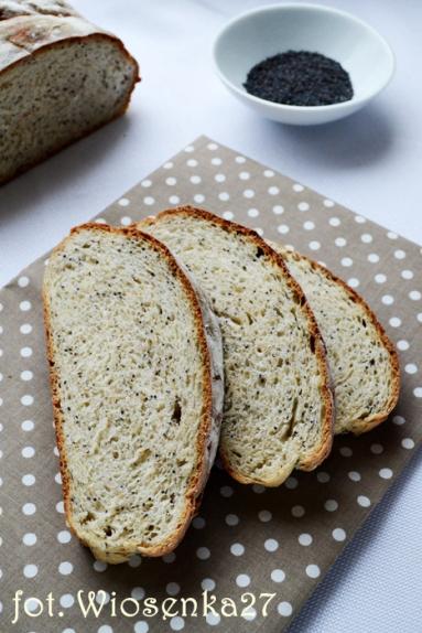 Zdjęcie - Drożdżowy chleb z makiem - Przepisy kulinarne ze zdjęciami