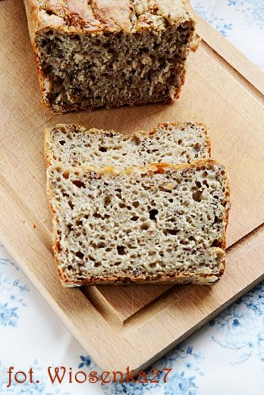 Zdjęcie - Chleb żytni z siemieniem lnianym - Przepisy kulinarne ze zdjęciami