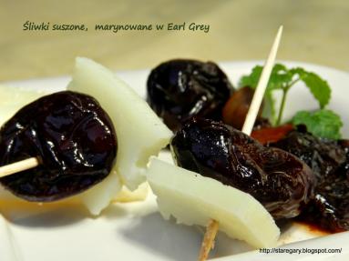 Zdjęcie - Śliwki suszone,  marynowane w Earl Grey - Przepisy kulinarne ze zdjęciami