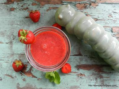 Zdjęcie - Koktajl arbuzowo truskawkowy - Przepisy kulinarne ze zdjęciami