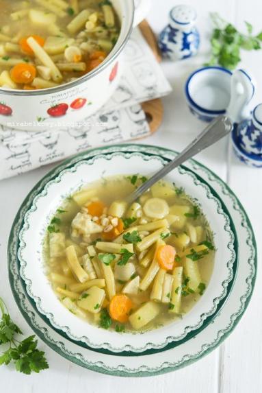 Zdjęcie - Zupa z fasolki szparagowej - Przepisy kulinarne ze zdjęciami