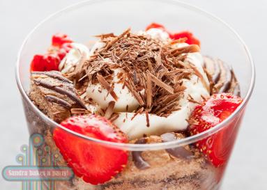 Zdjęcie - 10 minutowy trifle, czyli pyszny letni deser - Przepisy kulinarne ze zdjęciami