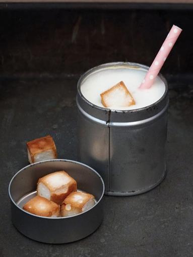 Zdjęcie - bezmleczny shake z pieczonymi piankami - Przepisy kulinarne ze zdjęciami