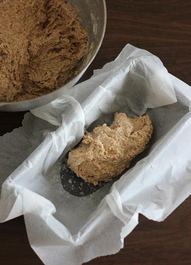 Zdjęcie - Prosty chleb orkiszowy na zakwasie - Przepisy kulinarne ze zdjęciami