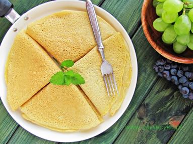 Zdjęcie - Naleśniki z mąki jaglanej - Przepisy kulinarne ze zdjęciami