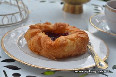 Zdjęcie - Ciastka francuskie z malinami - Przepisy kulinarne ze zdjęciami