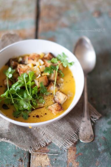 Zdjęcie - Jesienna zupa ziemniaczano - dyniowa (Autumn pumpkin and patato soup) - Przepisy kulinarne ze zdjęciami