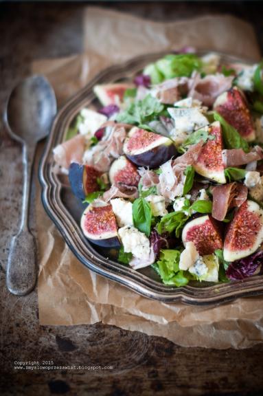 Zdjęcie - Sałatka z figami i serem z niebieską pleśnią (Fig and blue cheese salad). - Przepisy kulinarne ze zdjęciami