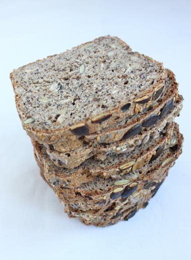 Zdjęcie - Ziarnisty chleb na zakwasie - Przepisy kulinarne ze zdjęciami