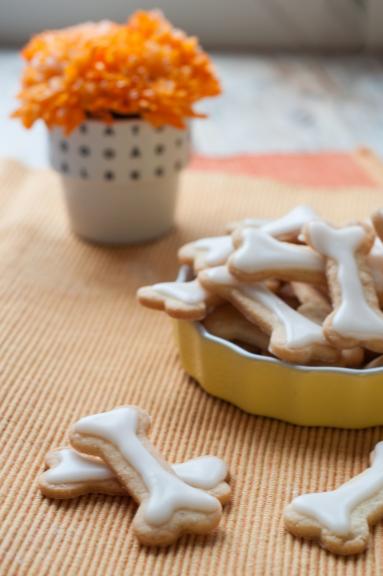 Zdjęcie - Maślane ciasteczka „kostki” na halloween - Przepisy kulinarne ze zdjęciami