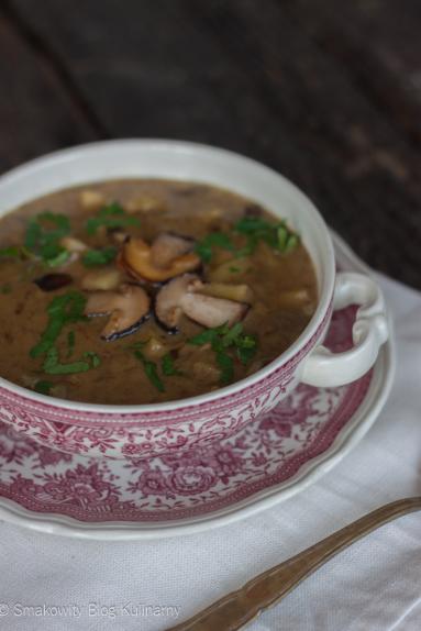 Zdjęcie - Zupa grzybowa z gorgonzolą - Przepisy kulinarne ze zdjęciami