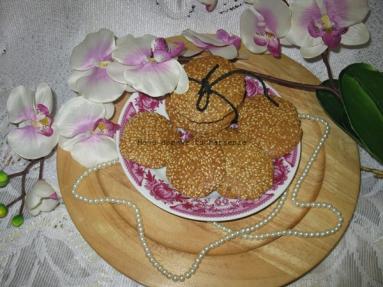 Zdjęcie - Sezamowe ciasteczka szczęścia - Przepisy kulinarne ze zdjęciami