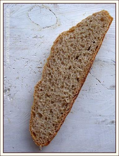 Zdjęcie - Pszenno-orkiszowy chleb na zakwasie - Przepisy kulinarne ze zdjęciami