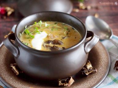 Zdjęcie - Śmietankowa zupa grzybowa / Creamy mushroom soup - Przepisy kulinarne ze zdjęciami