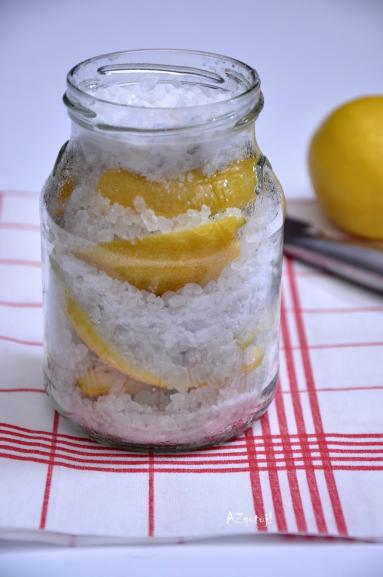 Zdjęcie - Konfitowane cytryny w soli - Przepisy kulinarne ze zdjęciami
