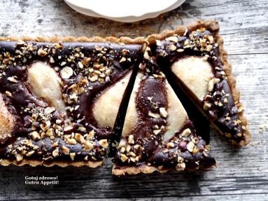 Zdjęcie - Tarta czekoladowo-orzechowa z gruszkami ( wypieki bez cukru) - Przepisy kulinarne ze zdjęciami