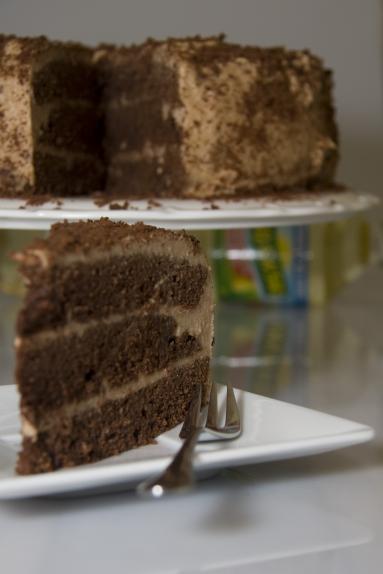 Zdjęcie - Ciasto czekoladowe z chałwą - Przepisy kulinarne ze zdjęciami