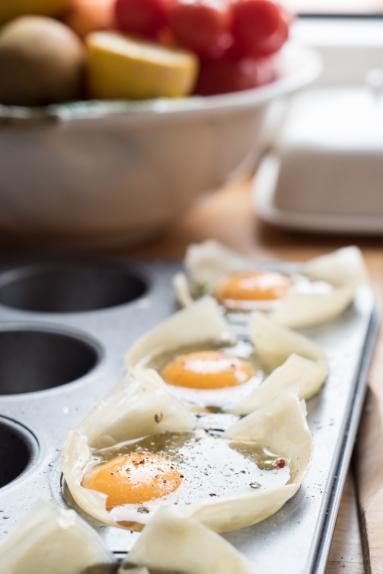 Zdjęcie - Jajka zapiekane w cieście filo - Przepisy kulinarne ze zdjęciami