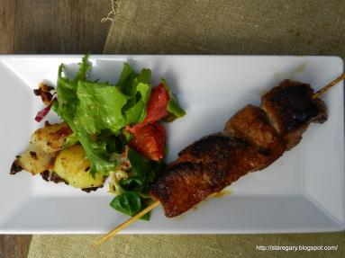 Zdjęcie - Szaszłyki z polędwiczki wieprzowej z wędzoną papryką - Przepisy kulinarne ze zdjęciami
