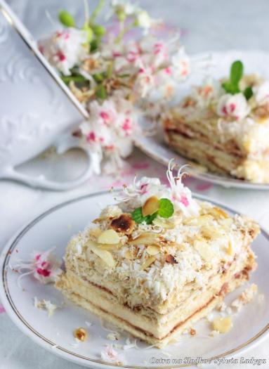 Zdjęcie - PANI WALEWSKA / PYCHOTKA - ciasto bez pieczenia - Przepisy kulinarne ze zdjęciami