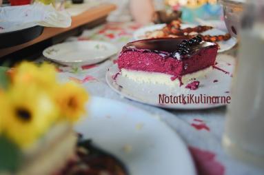 Zdjęcie - Ciasto musowe z czarnej porzeczki - Delice au Cassis - Przepisy kulinarne ze zdjęciami