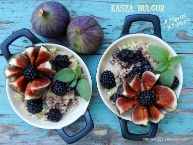 Zdjęcie - Kasza bulgur z figami i jeżynami - Przepisy kulinarne ze zdjęciami