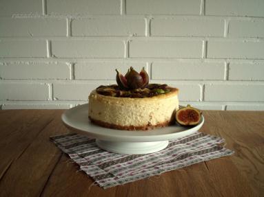 Zdjęcie - Jesienny sernik z figami - Przepisy kulinarne ze zdjęciami