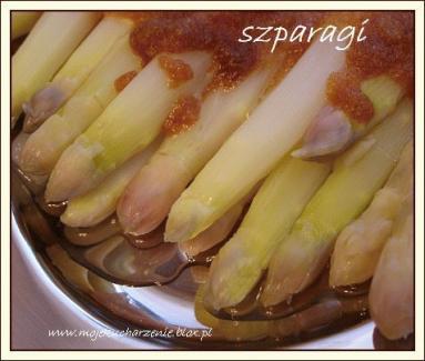 Zdjęcie - Szparagi z masłem i bułką tartą   - Przepisy kulinarne ze zdjęciami