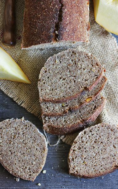 Zdjęcie - Chleb dyniowy z kaszą jaglaną na zakwasie żytnim - Przepisy kulinarne ze zdjęciami