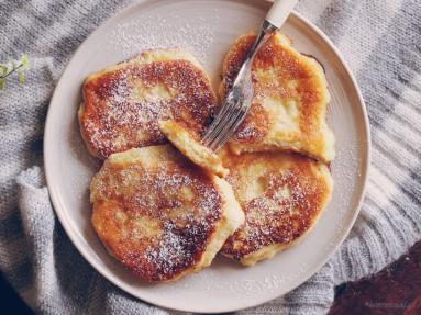 Zdjęcie - Placuszki z jabłkami i ricottą / Apple and ricotta pancakes - Przepisy kulinarne ze zdjęciami