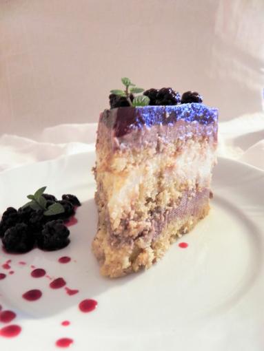 Zdjęcie - Tort na biszkoptach babci Uli - Przepisy kulinarne ze zdjęciami