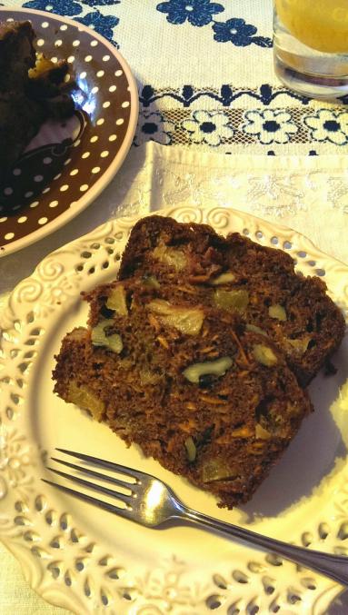 Zdjęcie - Zdrowe ciasto marchewkowe - Przepisy kulinarne ze zdjęciami