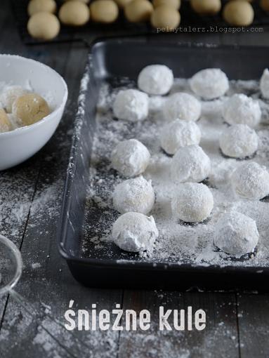 Zdjęcie - Ciasteczka śnieżne kule - Przepisy kulinarne ze zdjęciami
