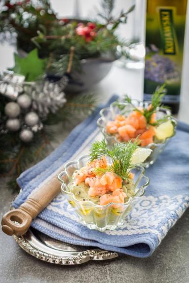 Zdjęcie - Mus z awokado z wędzonym łososiem i koperkiem - Przepisy kulinarne ze zdjęciami