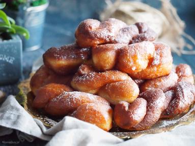 Zdjęcie - Zakręcone pączki / Twisted doughnuts - Przepisy kulinarne ze zdjęciami