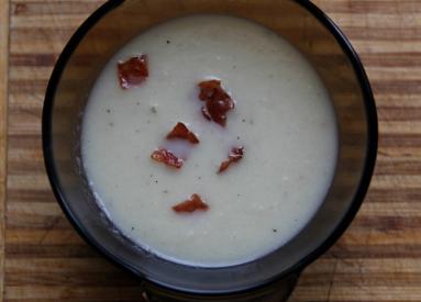 Zdjęcie - Biała zupa krem z pietruszki i selera - Przepisy kulinarne ze zdjęciami