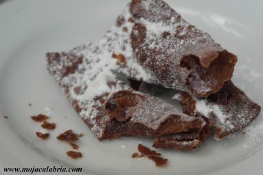 Zdjęcie - Chrusciki kakaowe - Przepisy kulinarne ze zdjęciami