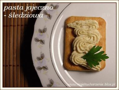 Zdjęcie - Pasta jajeczno - śledziowa  - Przepisy kulinarne ze zdjęciami